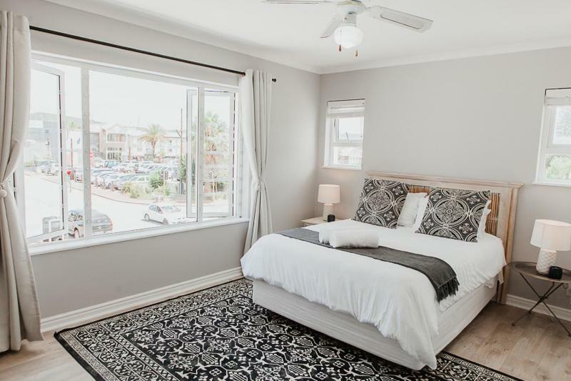 One On Gray Apartment Knysna Eksteriør bilde