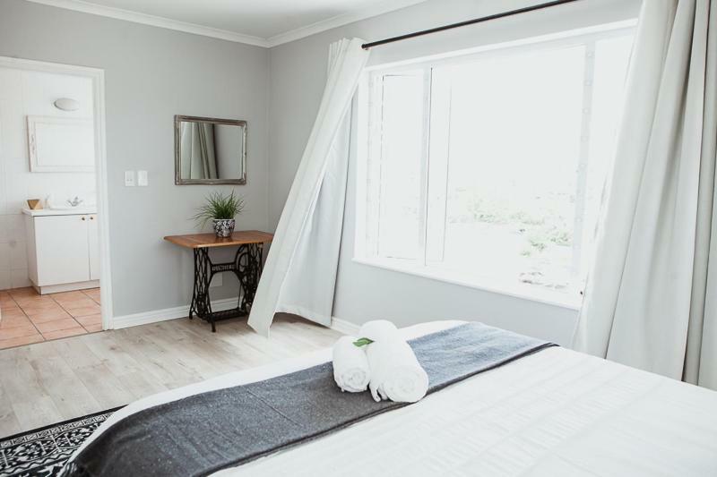 One On Gray Apartment Knysna Eksteriør bilde